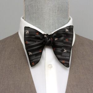 ‎Black Big Butterfly Bow tie S508